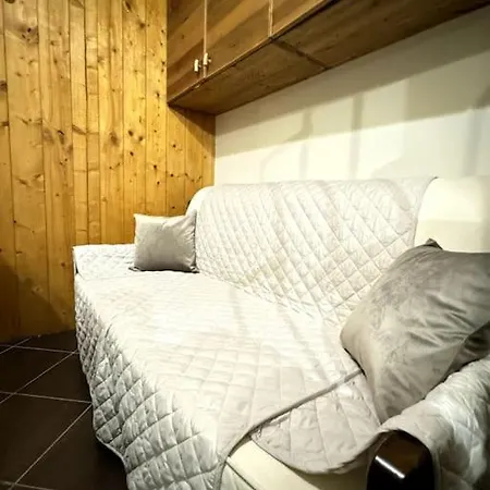 Cozy Sky-loft Centro • Fronte Piste דירה *